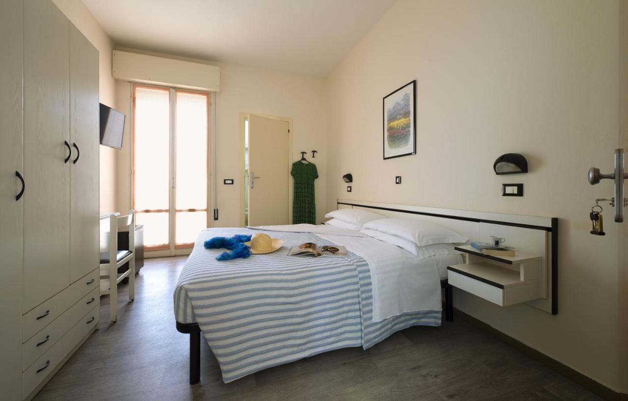 Hotel Baltic Cesenatico Eksteriør billede